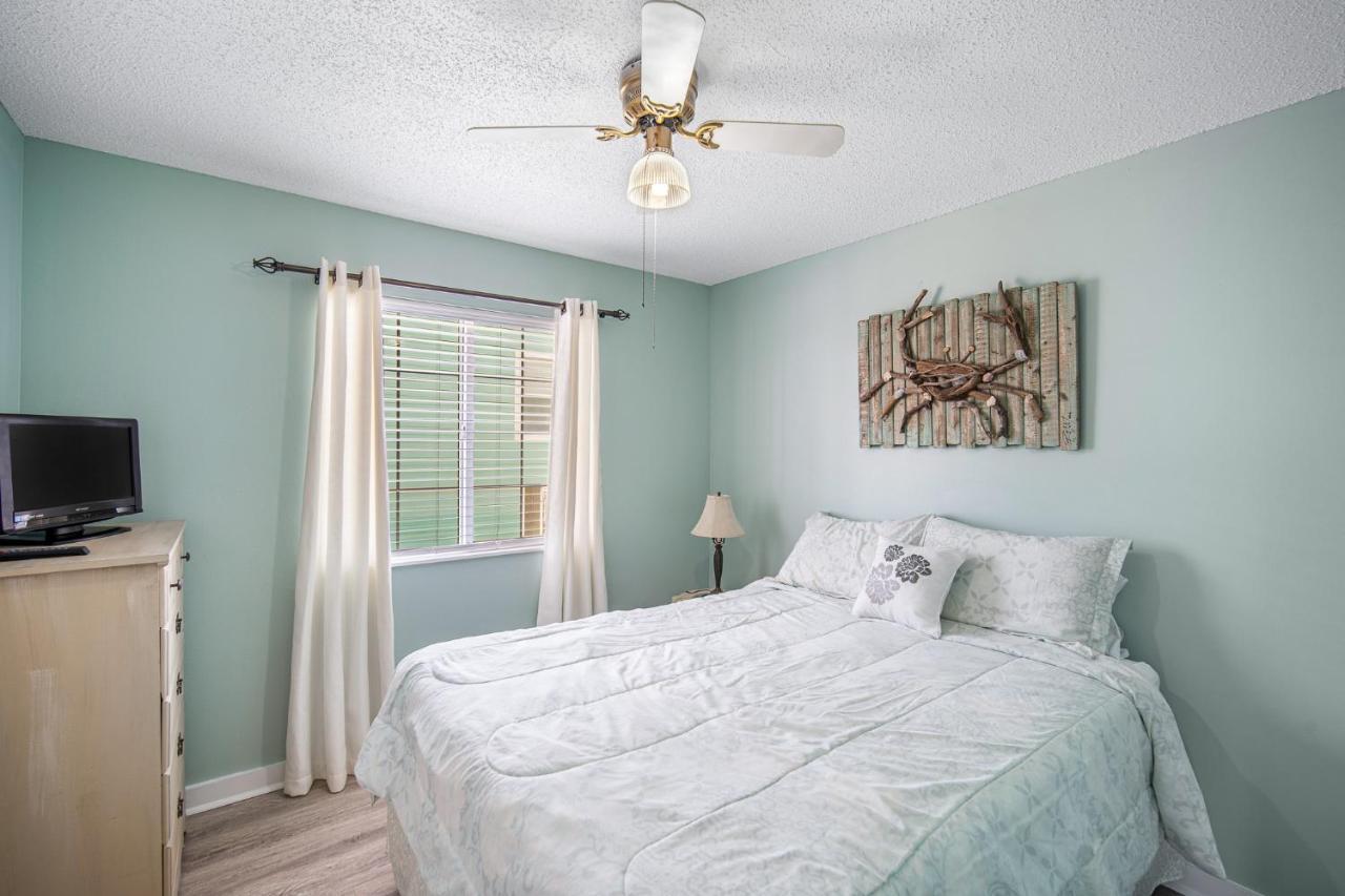 Holiday home Coral Breeze By Albvr - Pet Friendly 3br, 2ba House - Just Steps To The