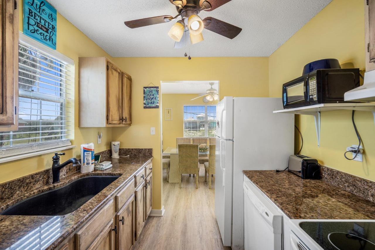 Coral Breeze By Albvr - Pet Friendly 3br, 2ba House - Just Steps To The