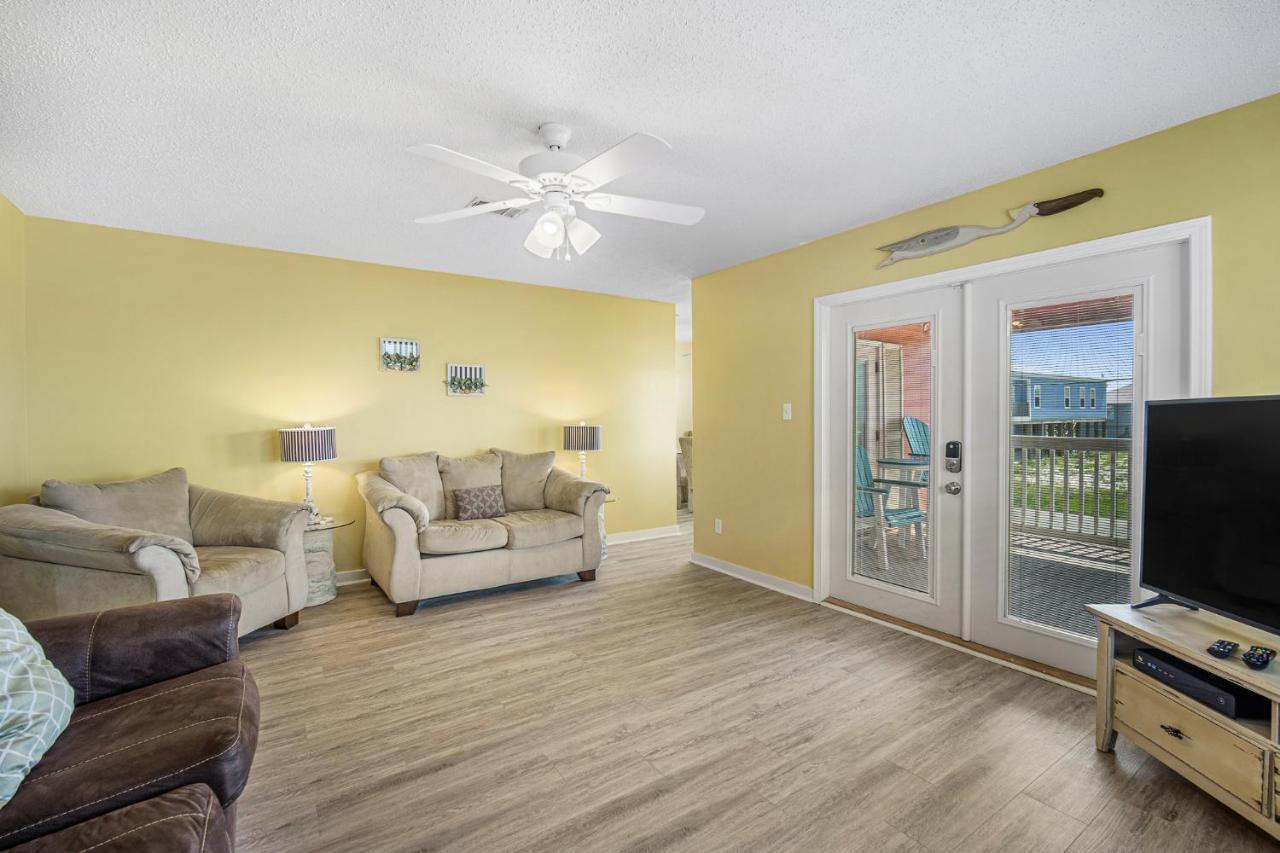 Coral Breeze By Albvr - Pet Friendly 3br, 2ba House - Just Steps To The Fort Morgan
